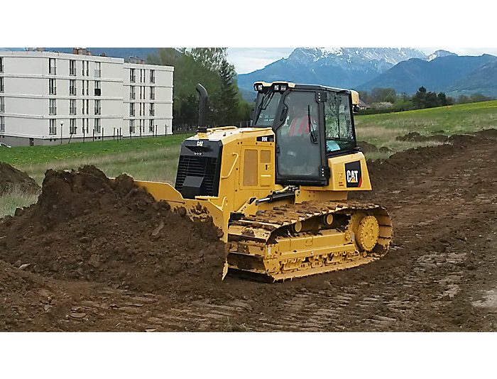 Track type tractor CAT D6K earthmoving work
